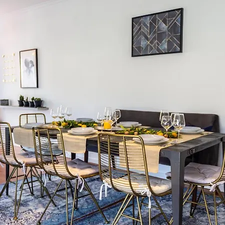 Lägenhet Patio Da Achada View