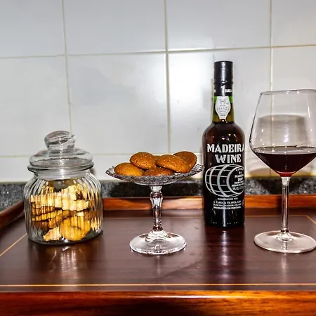 Lägenhet Patio Da Achada View *